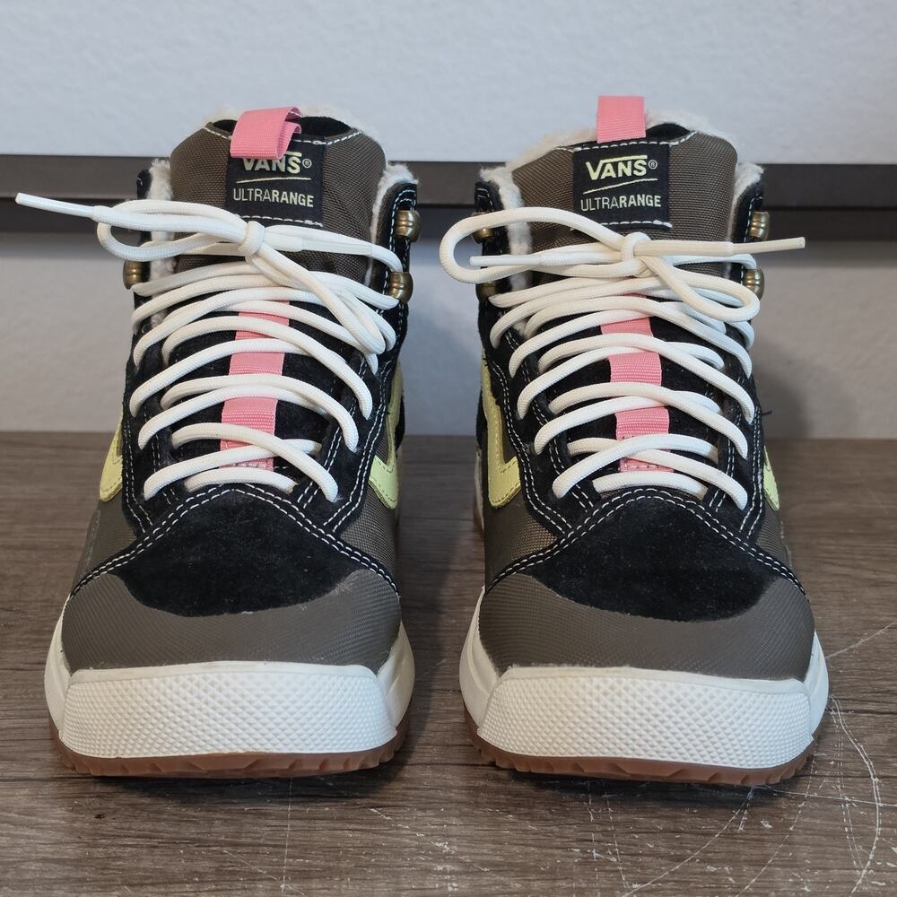 Vans Ultrarange EXO Hi MTE Women's Water Repellent Shoes Sneakers Size 7.5 - Picture 2 of 9